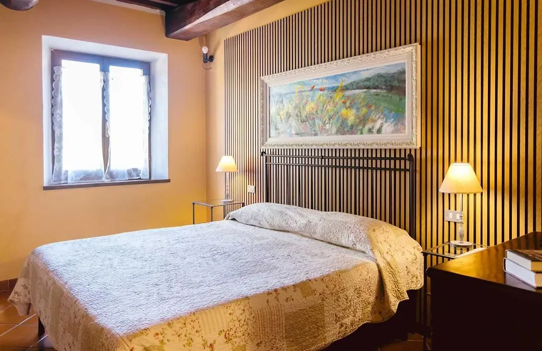 Villa Chiccheio Rooms-1